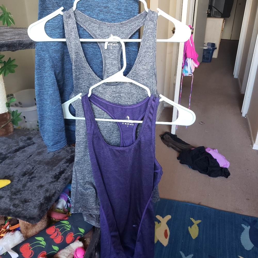 Yoga tanks
